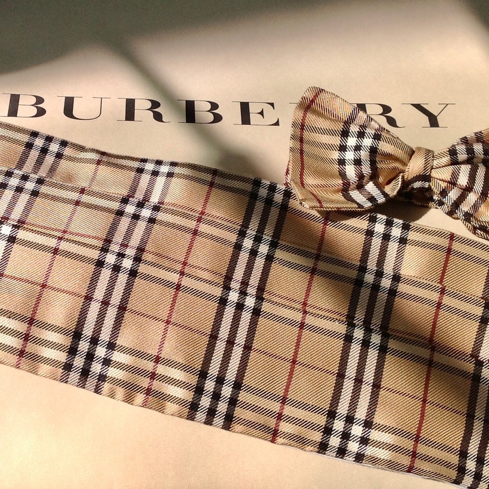 🎁TB HOLIDAY 26’🎁LEGENDARY🆕🔥💯ORIGINAL ICONIC BURBERRY NOVA CHECK BOW TIE SET🔥 - Picture 5 of 15